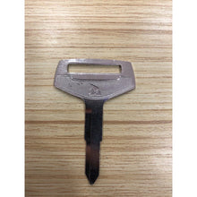 Load image into Gallery viewer, ISUZU BIG HCS LEFT/RIGHT
