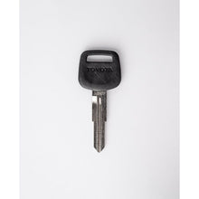 Load image into Gallery viewer, TOYOTA HI-ACE PLASTIC LEFT/RIGHT HCS
