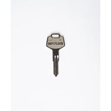 Load image into Gallery viewer, NISSAN ORIG LEFT/RIGHT
