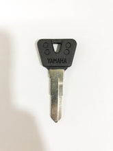Load image into Gallery viewer, YAMAHA 1L PLASTIC LEFT/RIGHT
