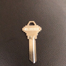 Load image into Gallery viewer, SCHLAGE LONG SILVER/GOLD
